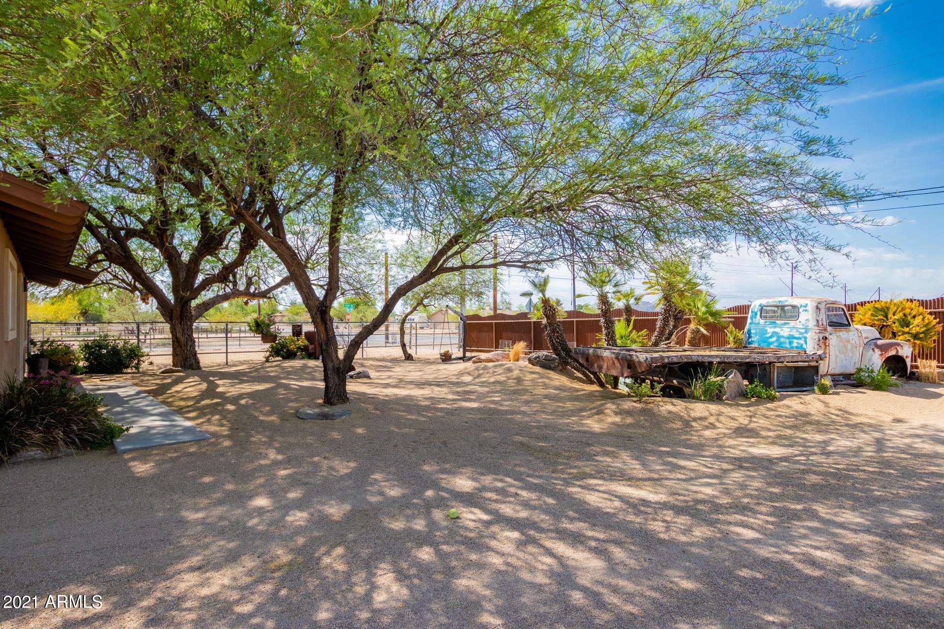 1201 East Cloud Road Phoenix, AZ 85086 - Photo 4 of 28 05-Cloud