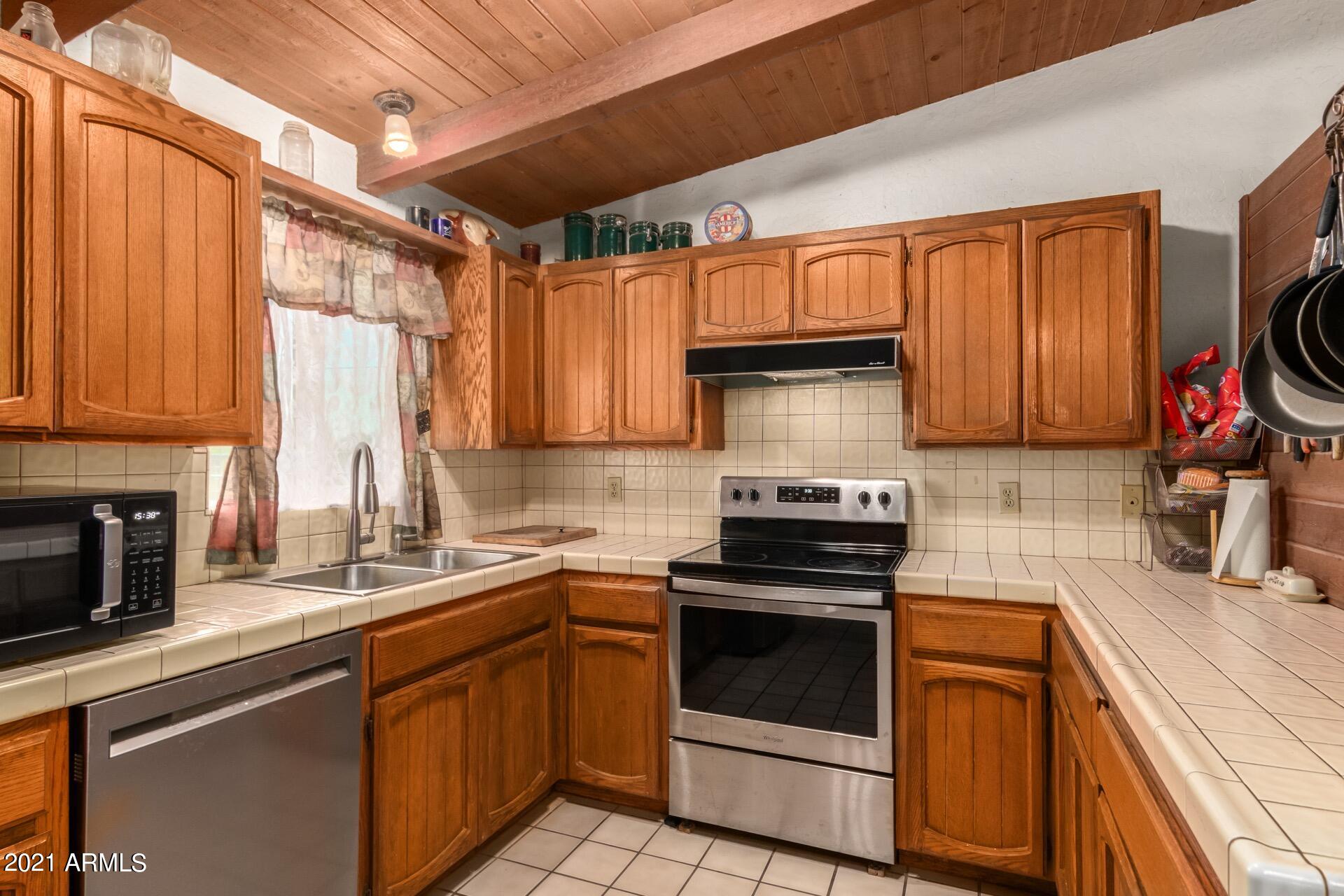 1201 East Cloud Road Phoenix, AZ 85086 - Photo 10 of 28 11-Cloud