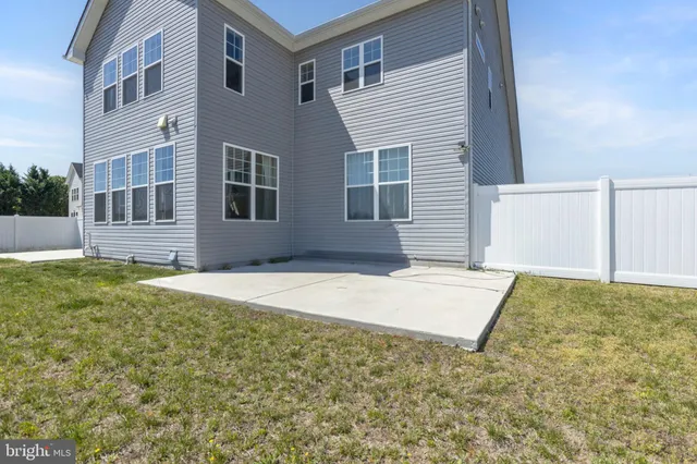 $585,000 | 252 Hampton Hills Drive, Camden Wyoming, DE 19934