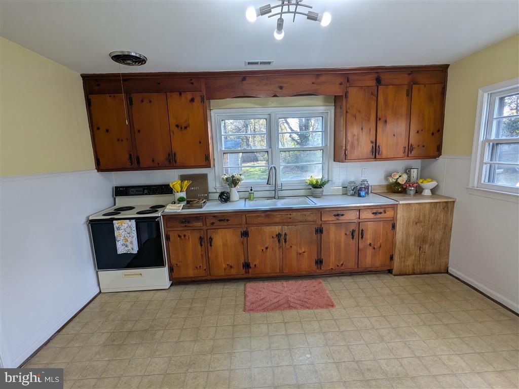 18656 Lahore Road Orange, VA 22960 - Photo 3 of 6 Gallery Image 3