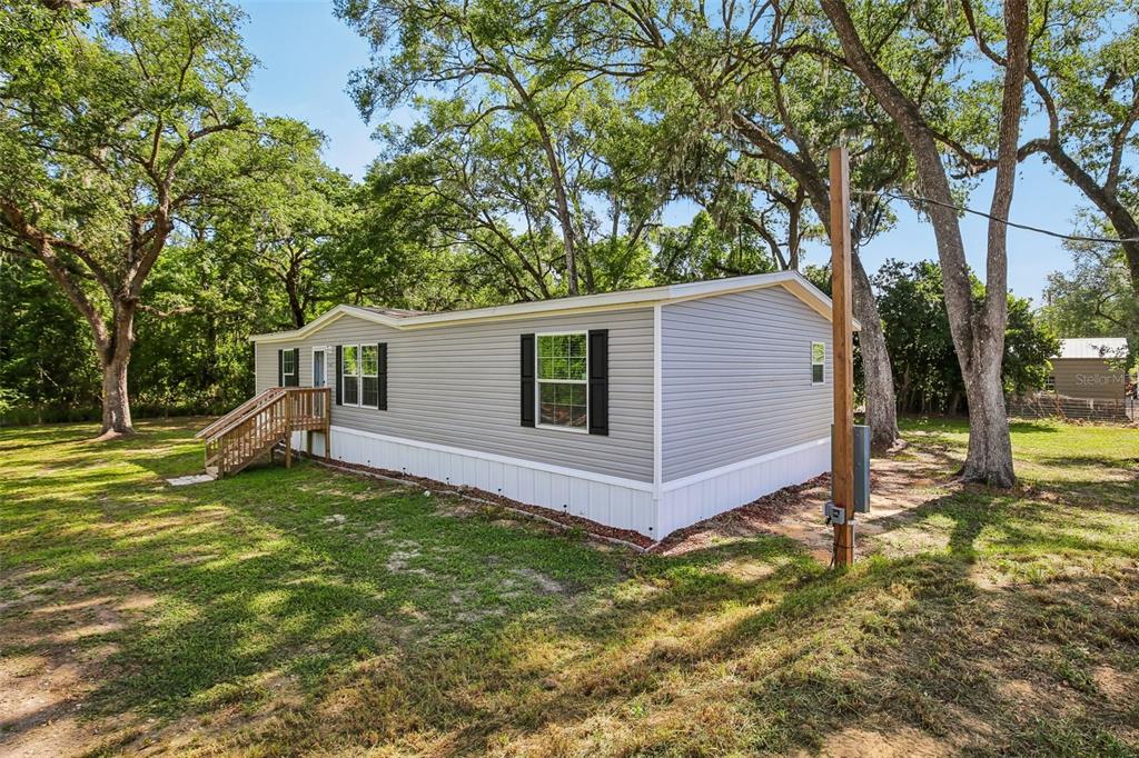 11487 Southwest 42nd Terrace Webster, FL 33597 - Photo 5 of 24
