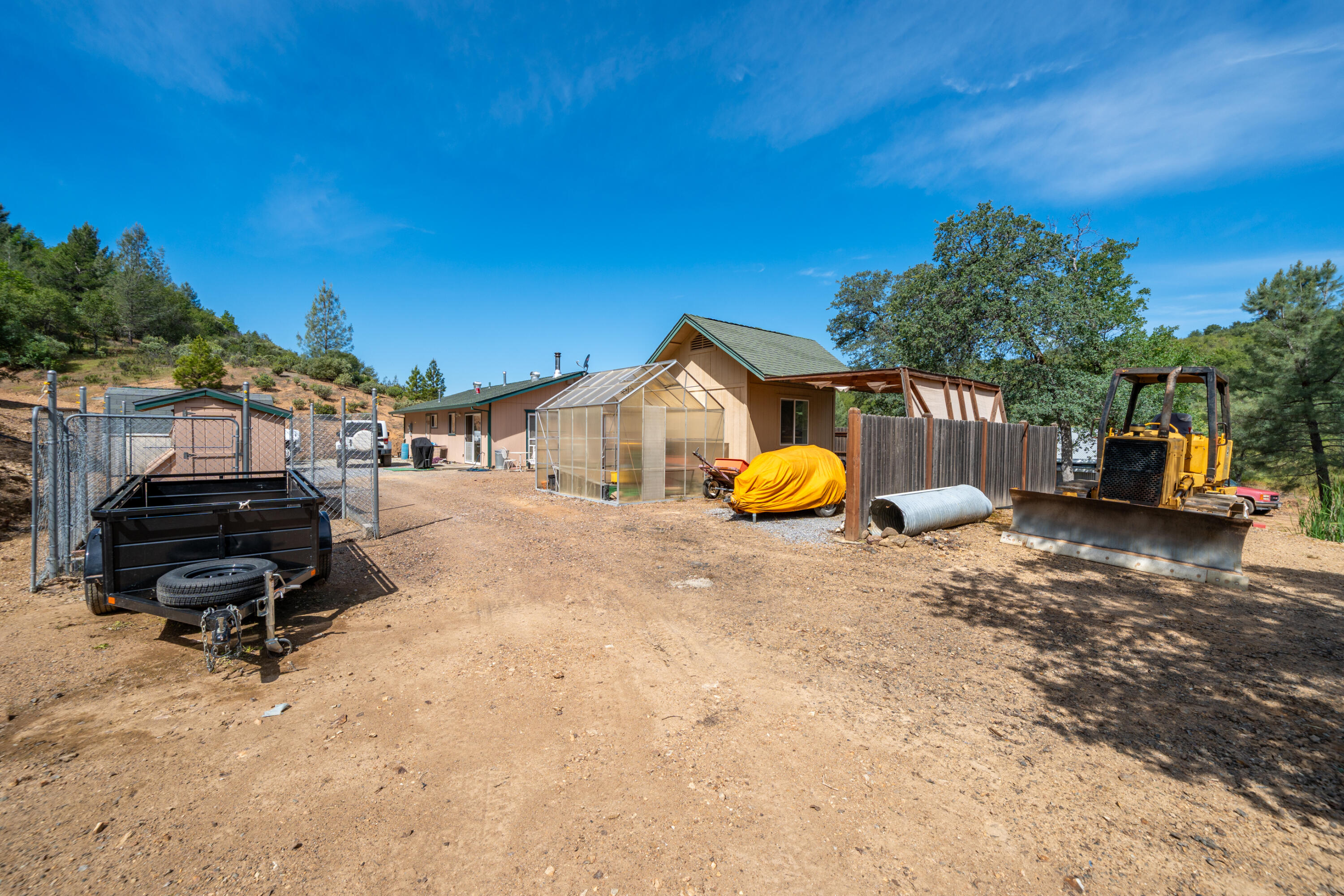 14493 Aloha Road Bella Vista, CA 96008 - Photo 26 of 117 14493 Aloha Rd-29