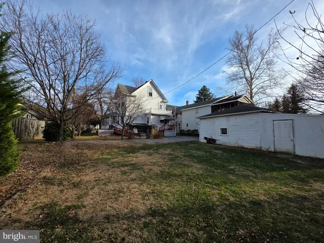 $265,000 | 318 South Washington Street, Berkeley Springs, WV 25411