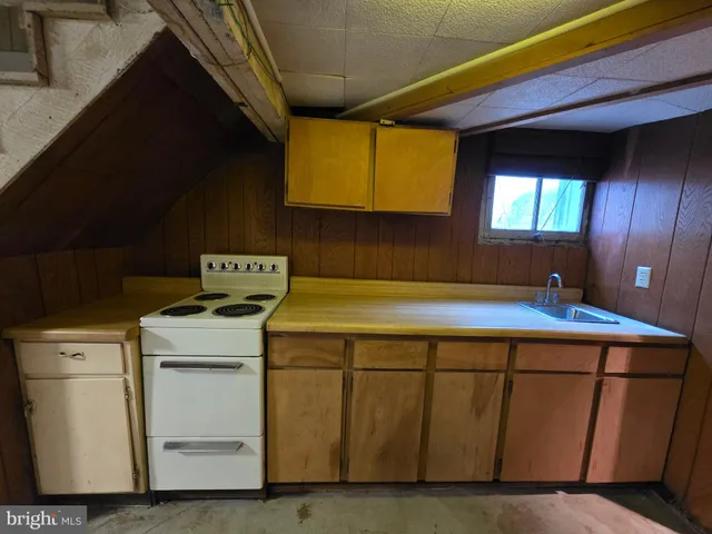 $265,000 | 318 South Washington Street, Berkeley Springs, WV 25411