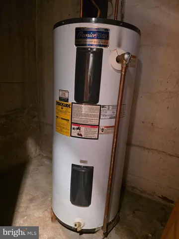 $265,000 | 318 South Washington Street, Berkeley Springs, WV 25411