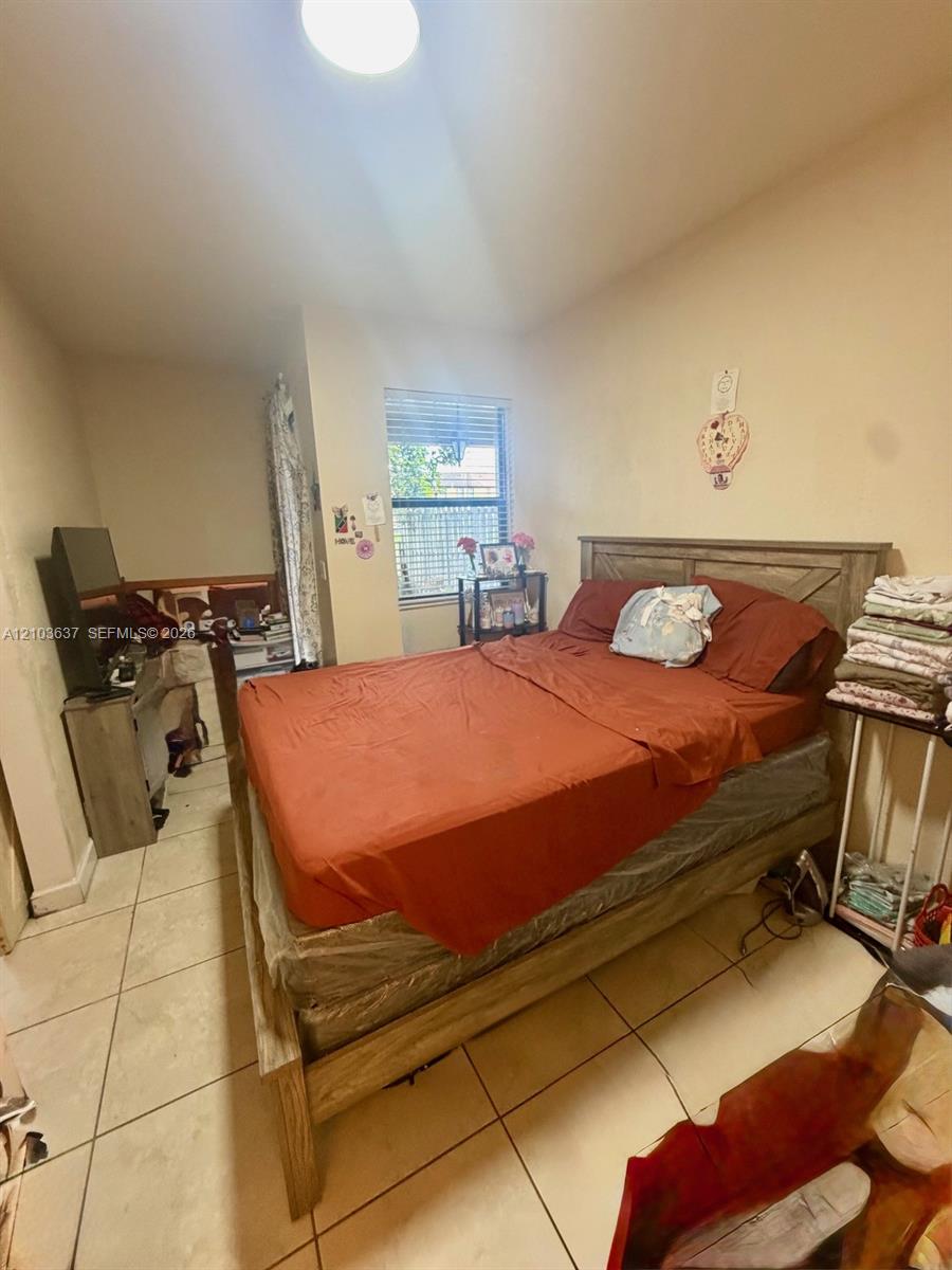 11275 Southwest 239 Street Homestead, FL 33032 - Photo 14 of 45 Room #5 !st Floor with full Bathroom