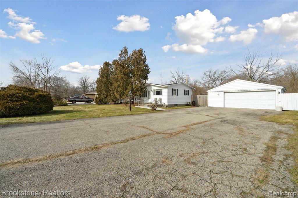1479 Morley Avenue Rochester Hills, MI 48307 - Photo 4 of 31