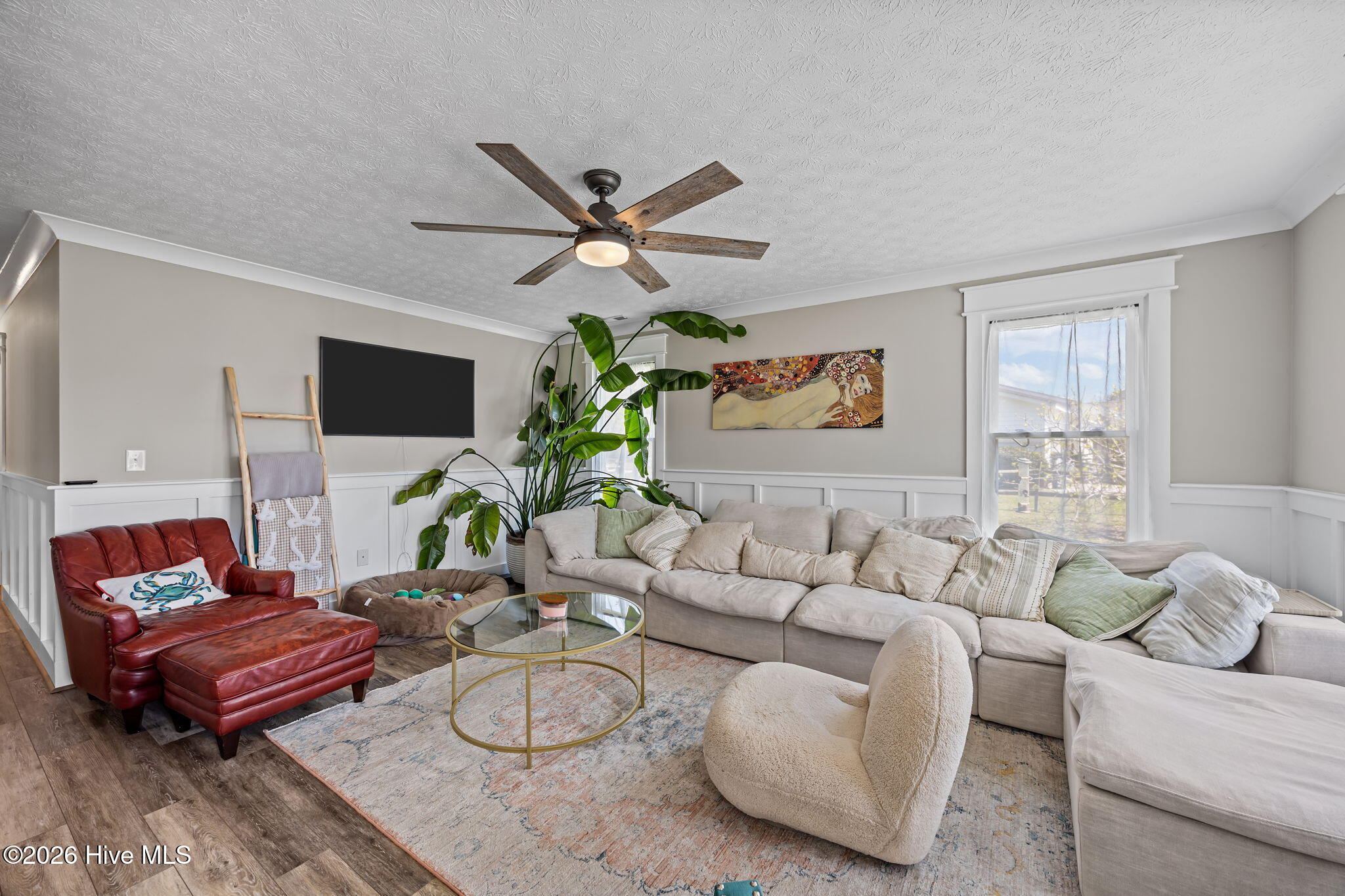 1904 Paulette Road Morehead City, NC 28557 - Photo 7 of 40 Living Room