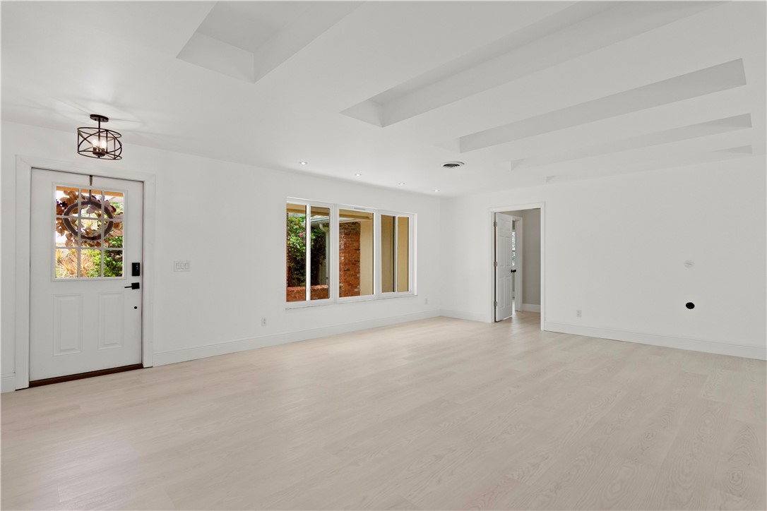 1060 Clipper Road Vero Beach, FL 32963 - Photo 7 of 35 Gallery Image 7