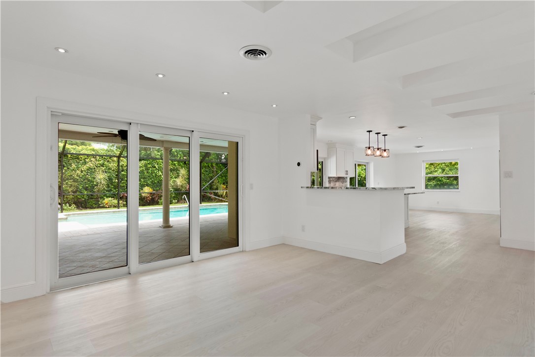 1060 Clipper Road Vero Beach, FL 32963 - Photo 10 of 35 Gallery Image 10
