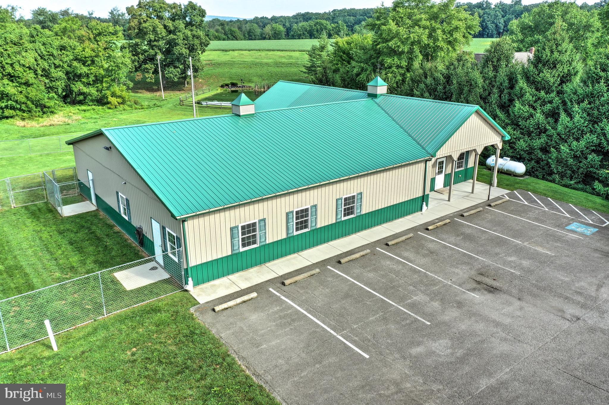 1263 Hoff Road Hanover, PA 17331 - Photo 5 of 67