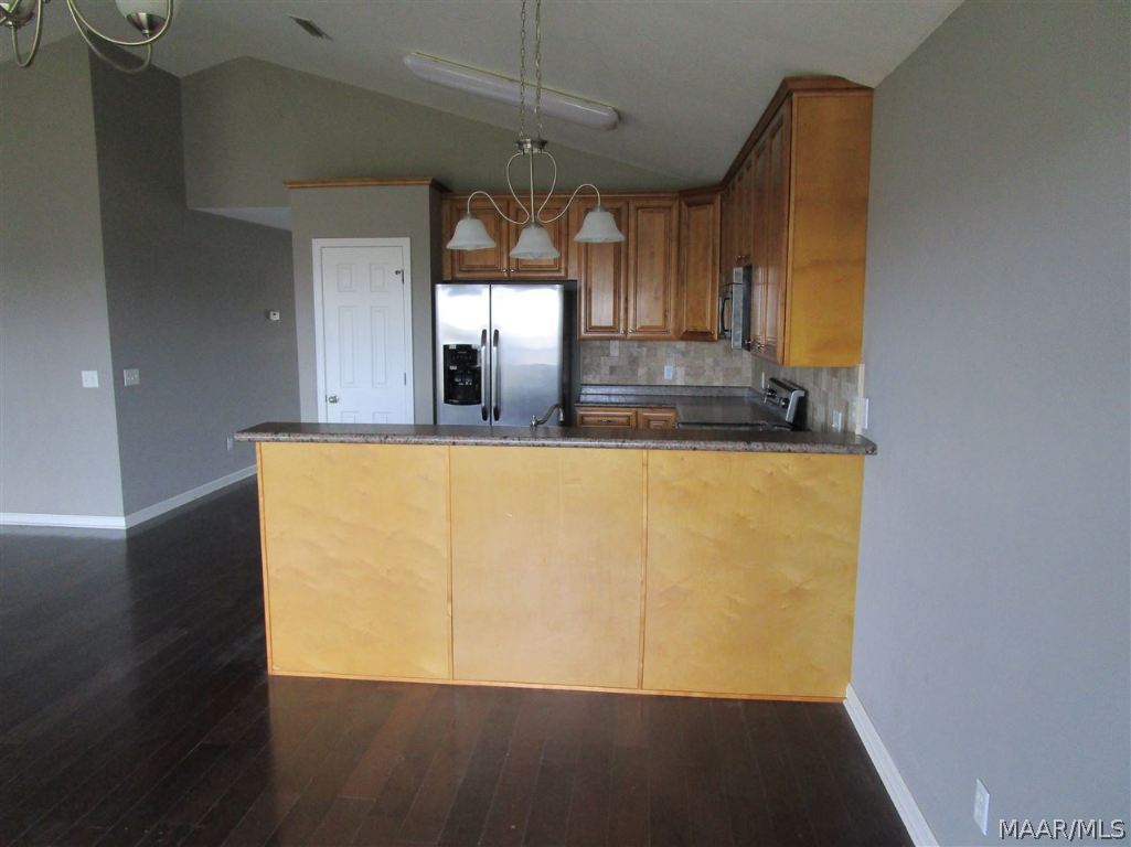 Kitchen bar