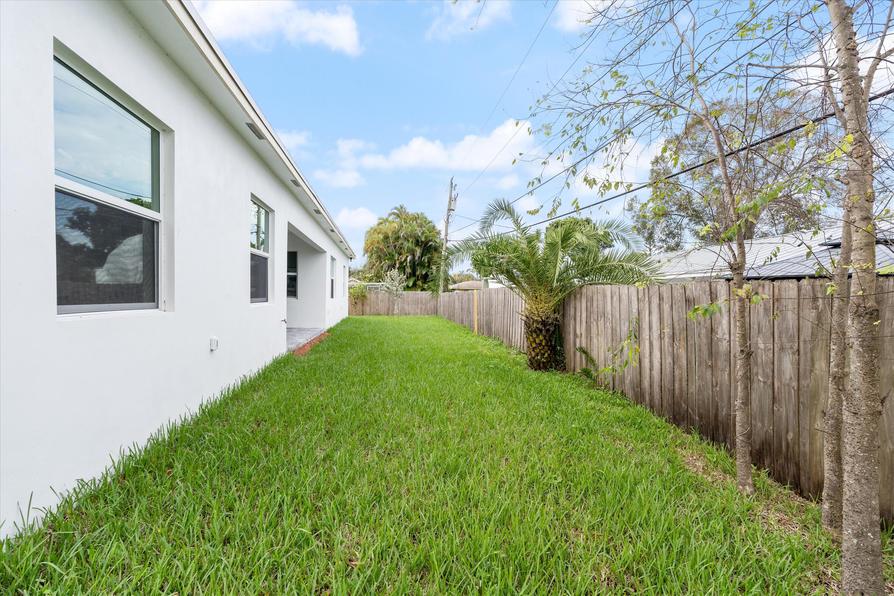 9051 Twig Road Lake Worth, FL 33467 - Photo 24 of 24 25-9051 Twig Road Lake Worth, FL-124