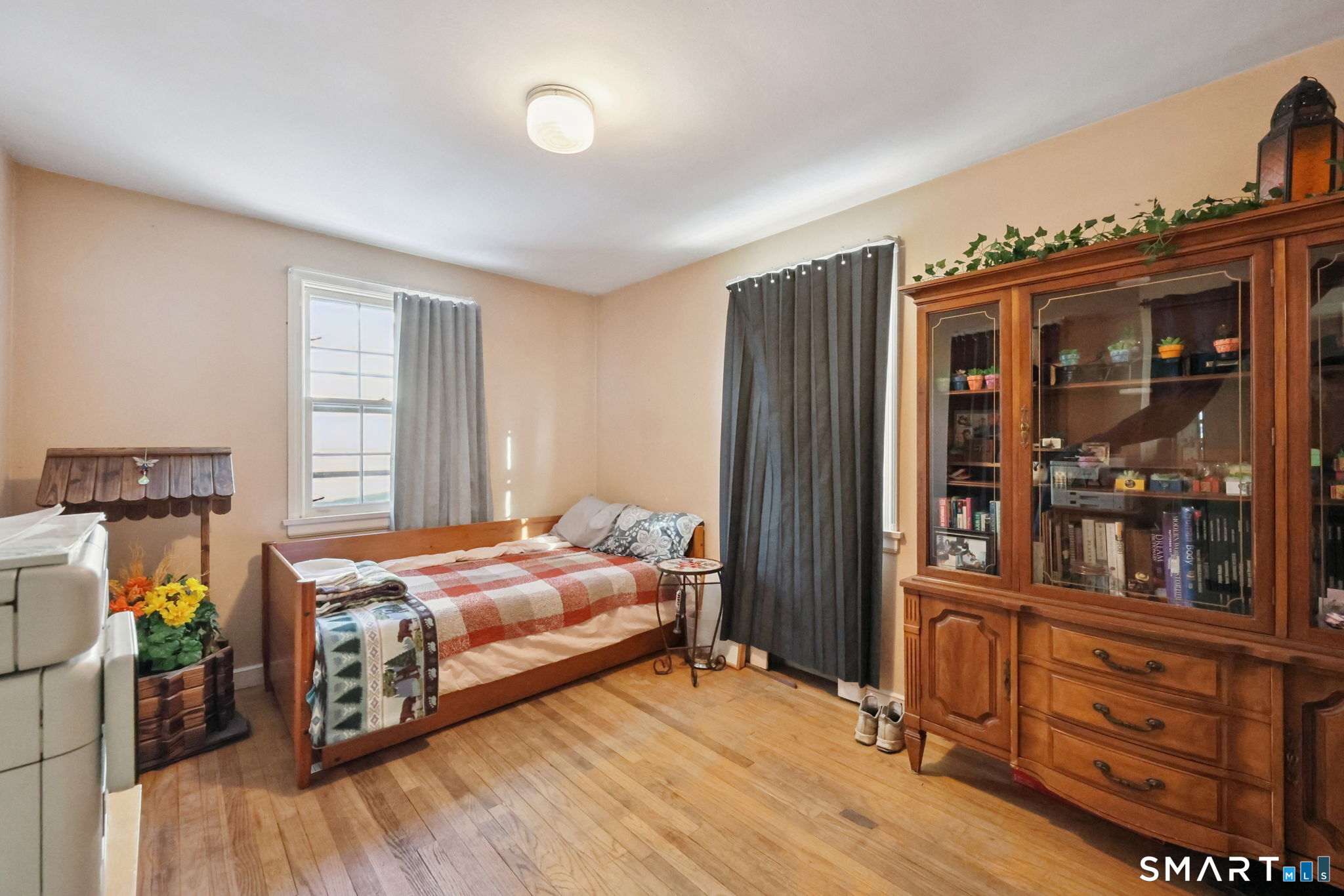 81 Wall Street Meriden, CT 06450 - Photo 12 of 24 main level- bedroom