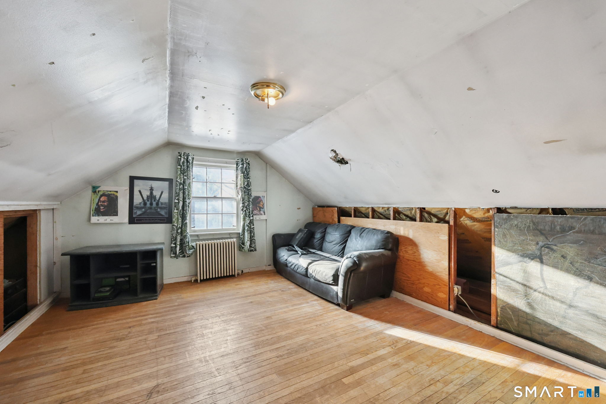 81 Wall Street Meriden, CT 06450 - Photo 17 of 24 Upper level