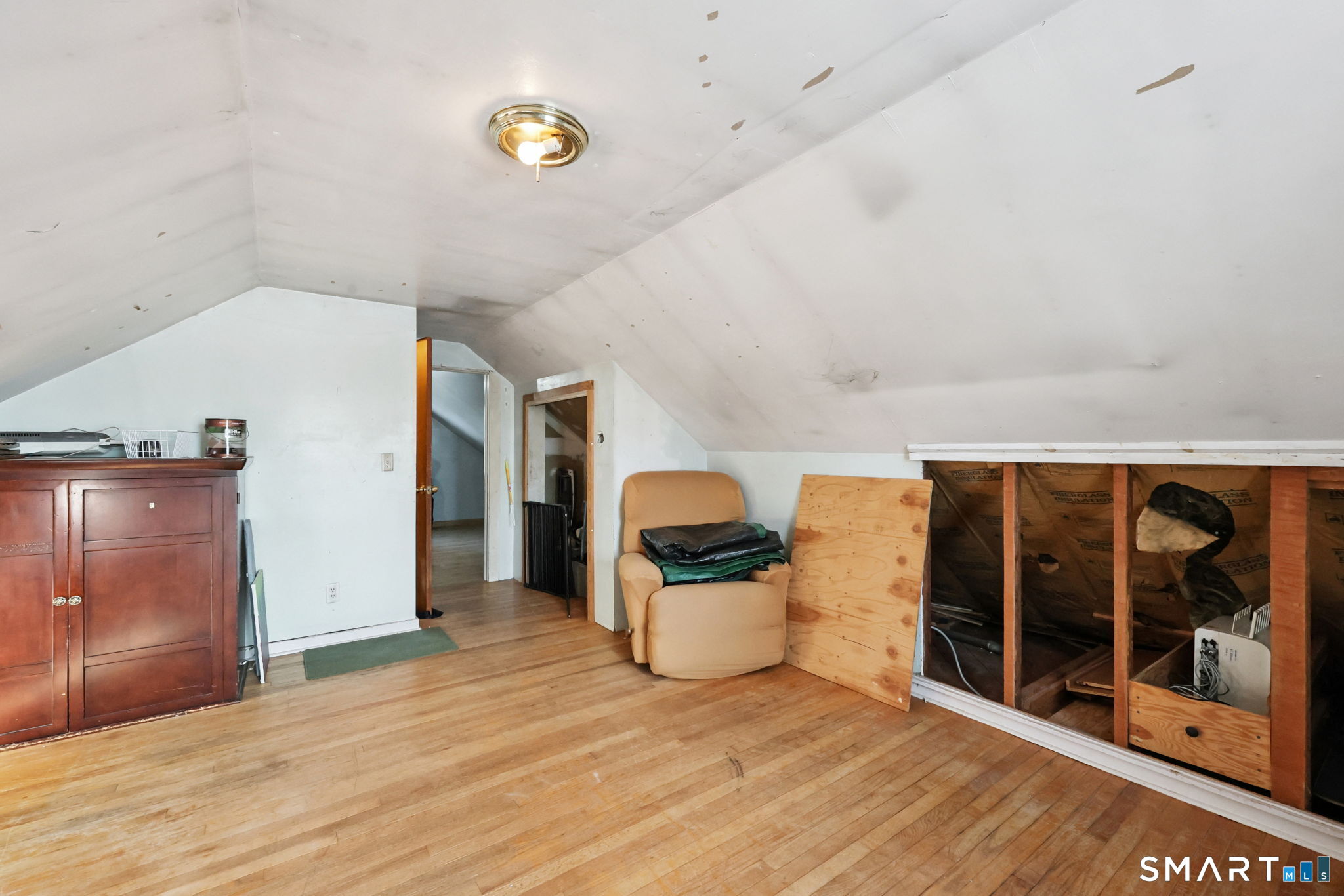 81 Wall Street Meriden, CT 06450 - Photo 18 of 24 Upper level