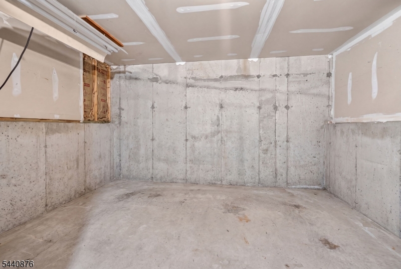 13 Kensington Road, Unit G Chatham, NJ 07928 - Photo 27 of 30