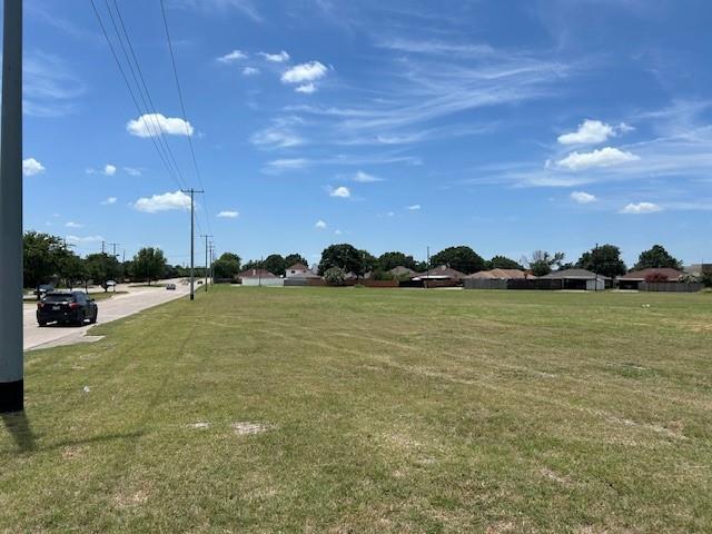 3401 Roan Road Garland, TX 75043 - Photo 13 of 19 a view of yard with outdoor seating
