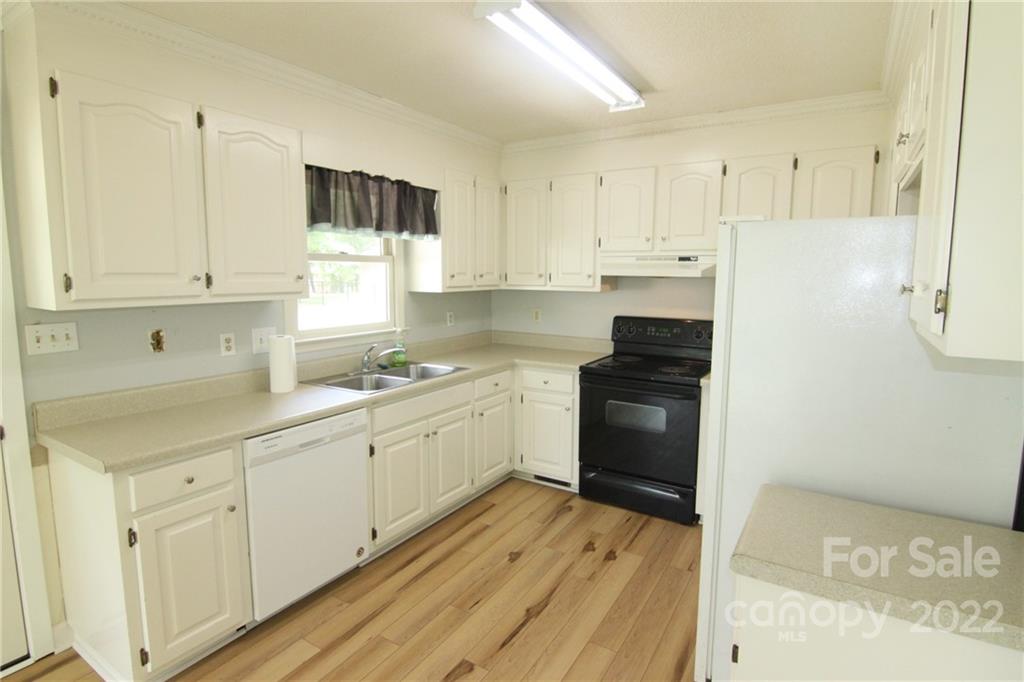 3019 Forbes Road Gastonia, NC 28056 - Photo 21 of 39 Gallery Image 21