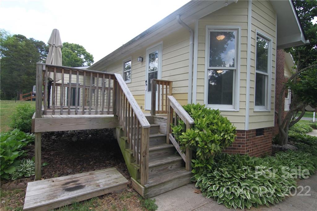 3019 Forbes Road Gastonia, NC 28056 - Photo 4 of 39 Gallery Image 4