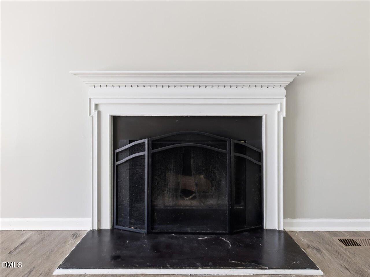 5 Jenee Lane Durham, NC 27703 - Photo 11 of 60 11-Living Room