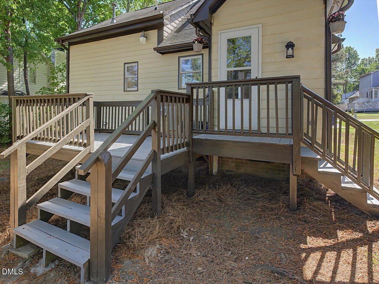5 Jenee Lane Durham, NC 27703 - Photo 29 of 60 a view of a bench in the roof deck