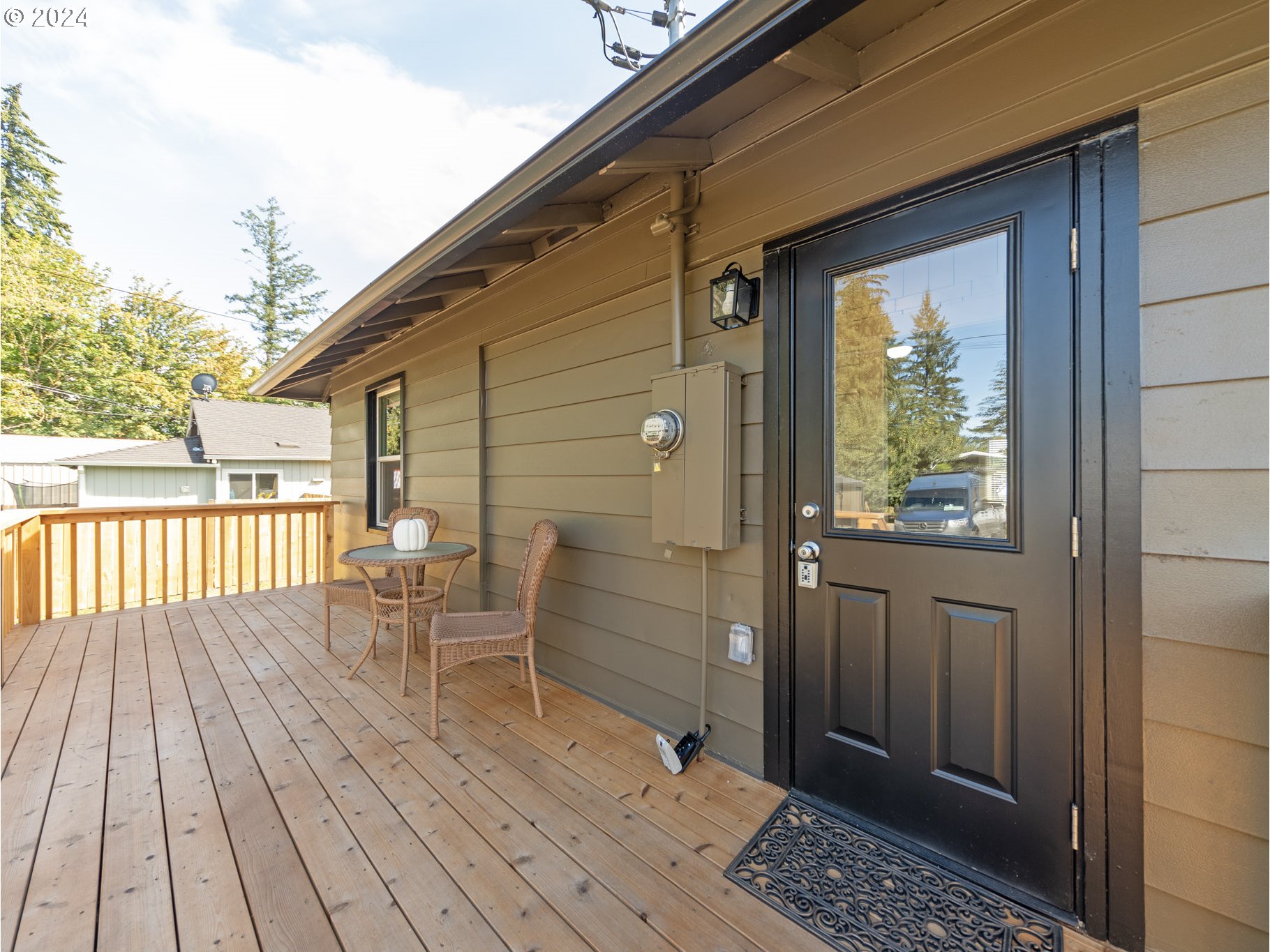 654 East Bridge Street Vernonia, OR 97064 - Photo 22 of 28 a view of a balcony with chairs