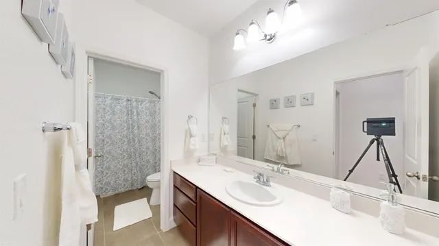 $685,000 | 9824 Porto Bay Drive, Elk Grove, CA 95757