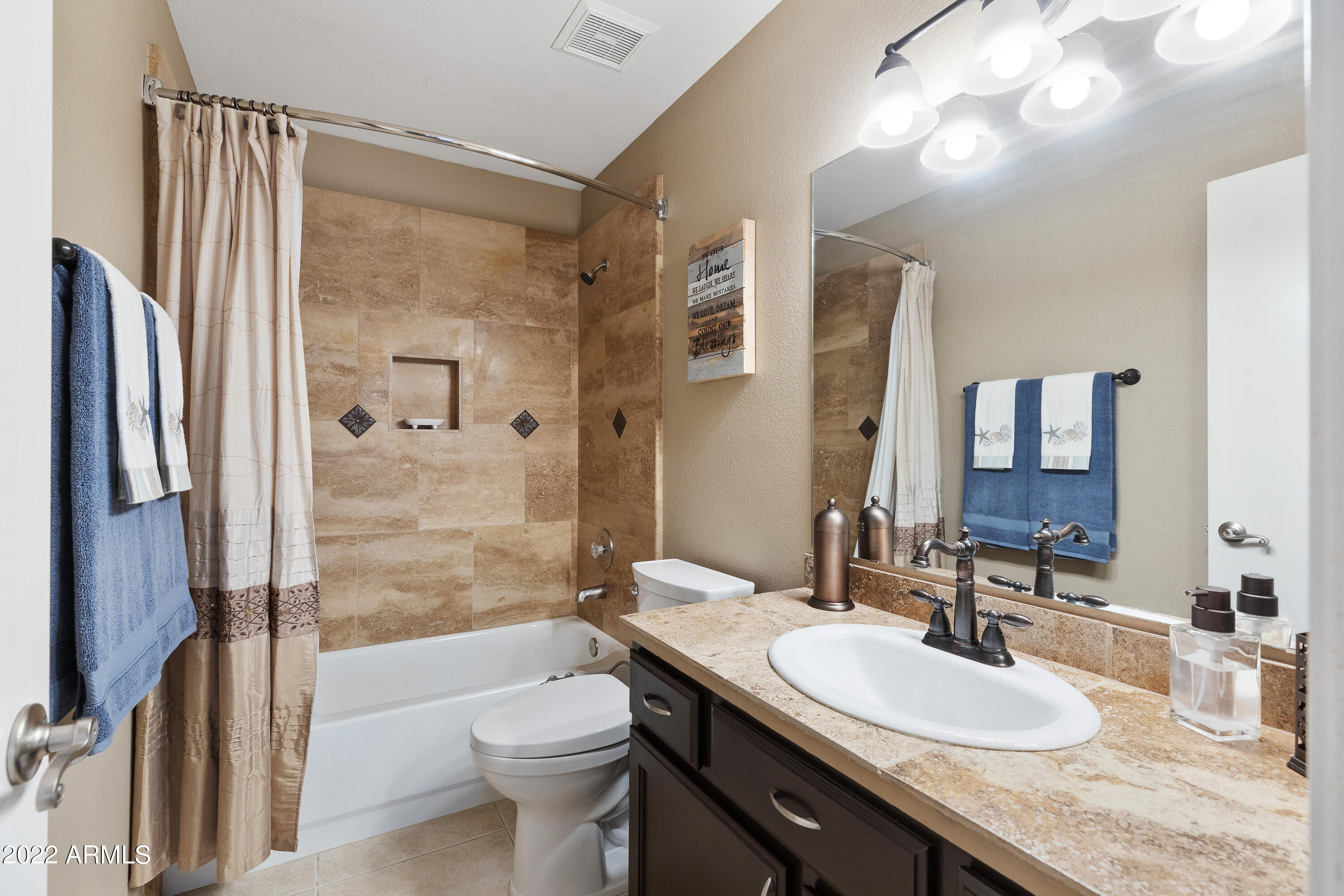 4539 East St John Road Phoenix, AZ 85032 - Photo 23 of 30 Full Guest Bathroom