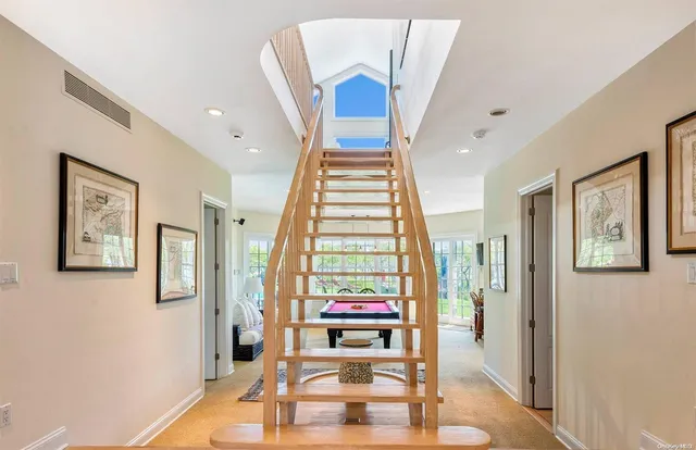 a view of an entryway with furniture