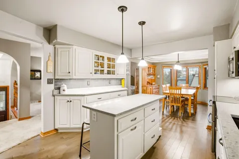 $399,900 | 321 Lakeview Road, South Milwaukee, WI 53172