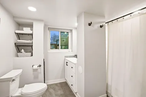 $399,900 | 321 Lakeview Road, South Milwaukee, WI 53172