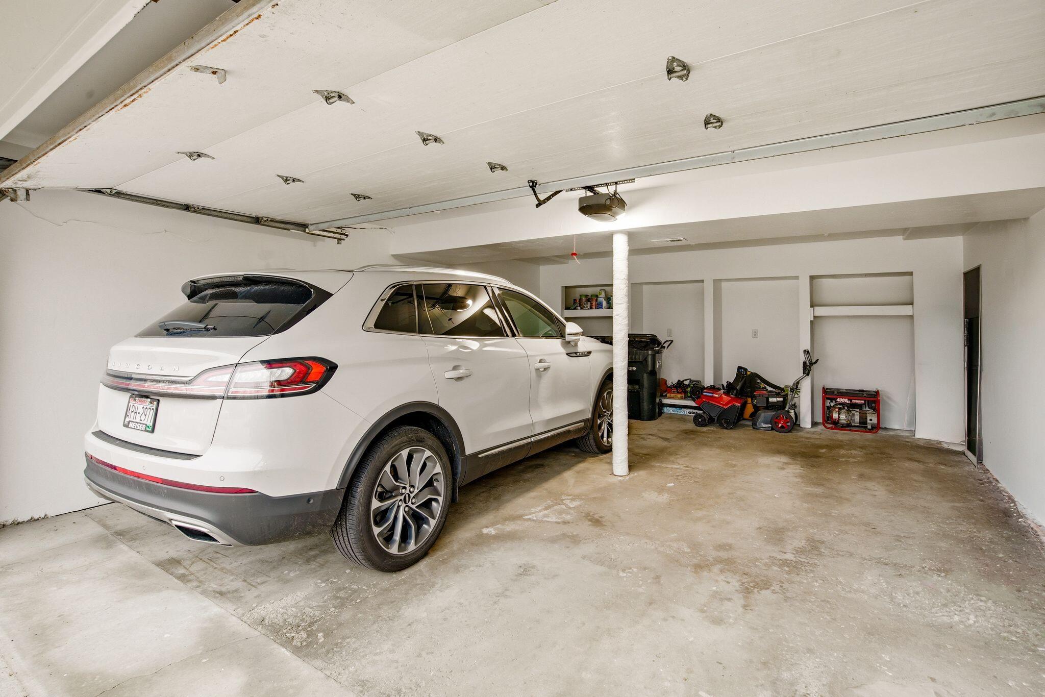 321 Lakeview Road South Milwaukee, WI 53172 - Photo 24 of 40 Attached Garage