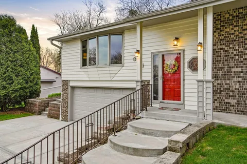 $399,900 | 321 Lakeview Road, South Milwaukee, WI 53172