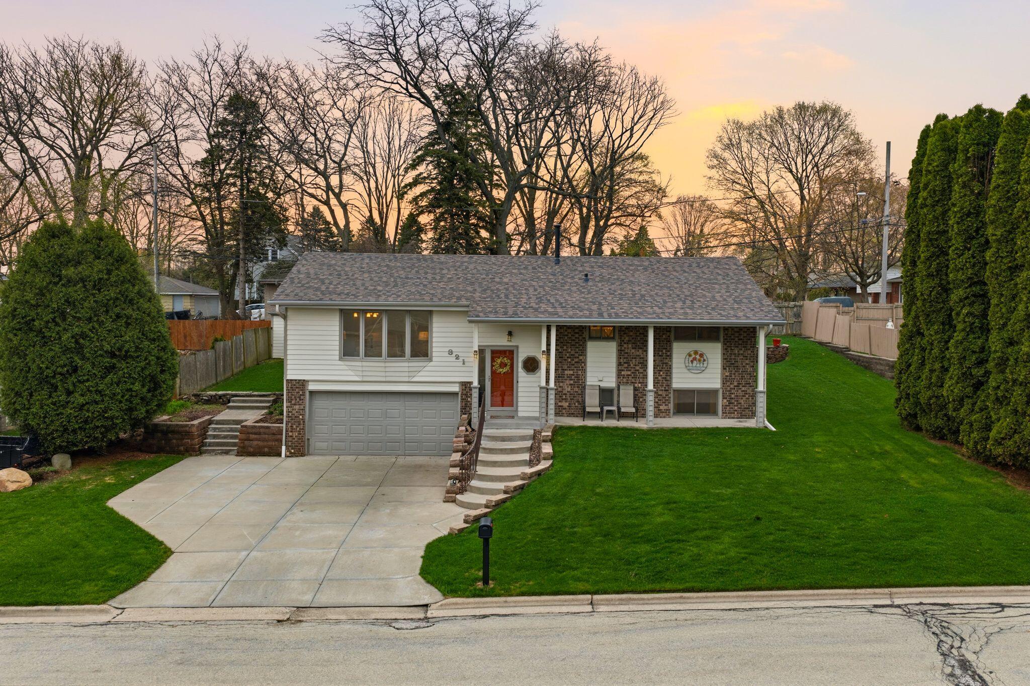 321 Lakeview Road South Milwaukee, WI 53172 - Photo 36 of 40 Front Exterior - Drone