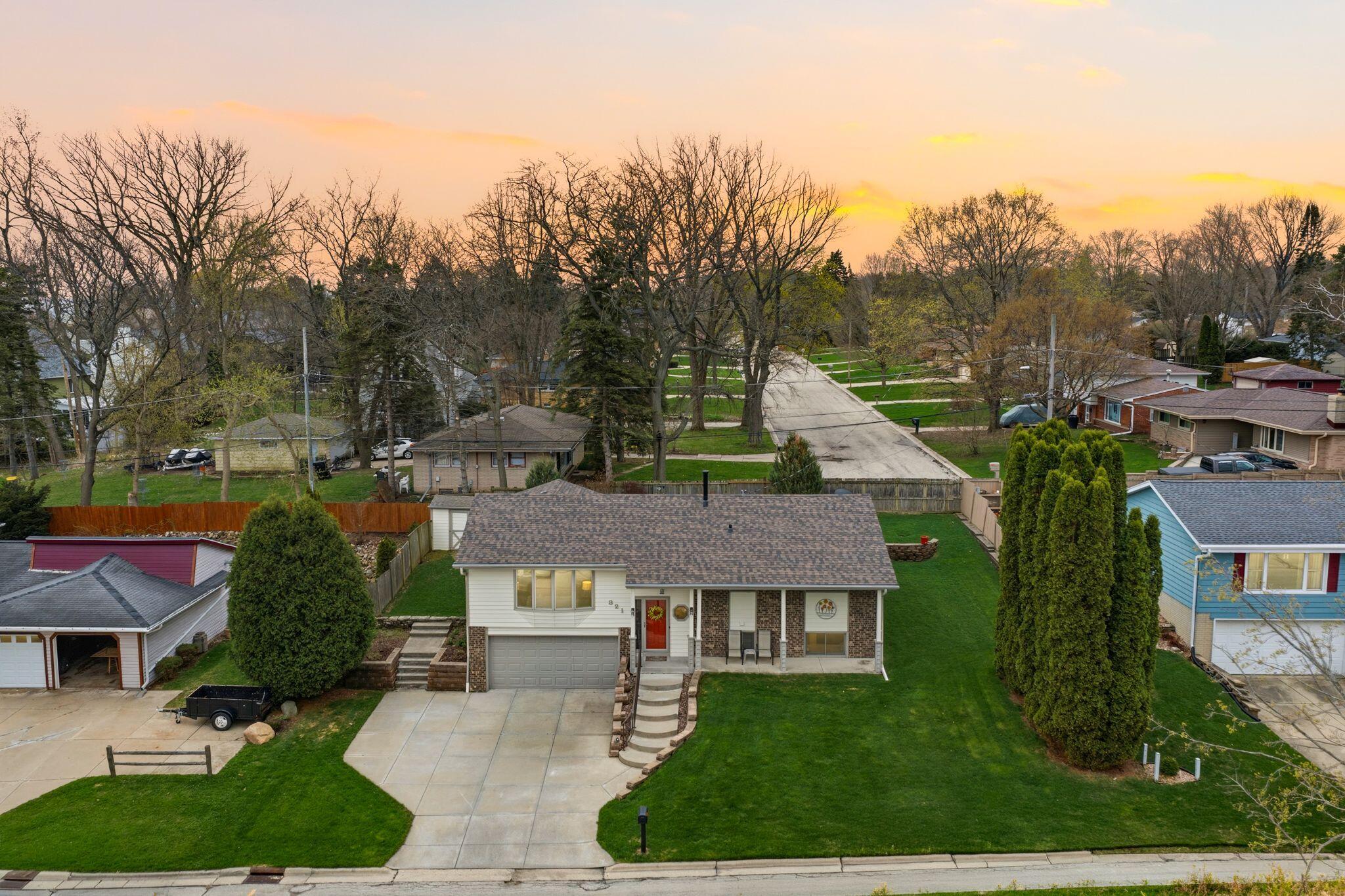 321 Lakeview Road South Milwaukee, WI 53172 - Photo 37 of 40 Front Exterior - Drone