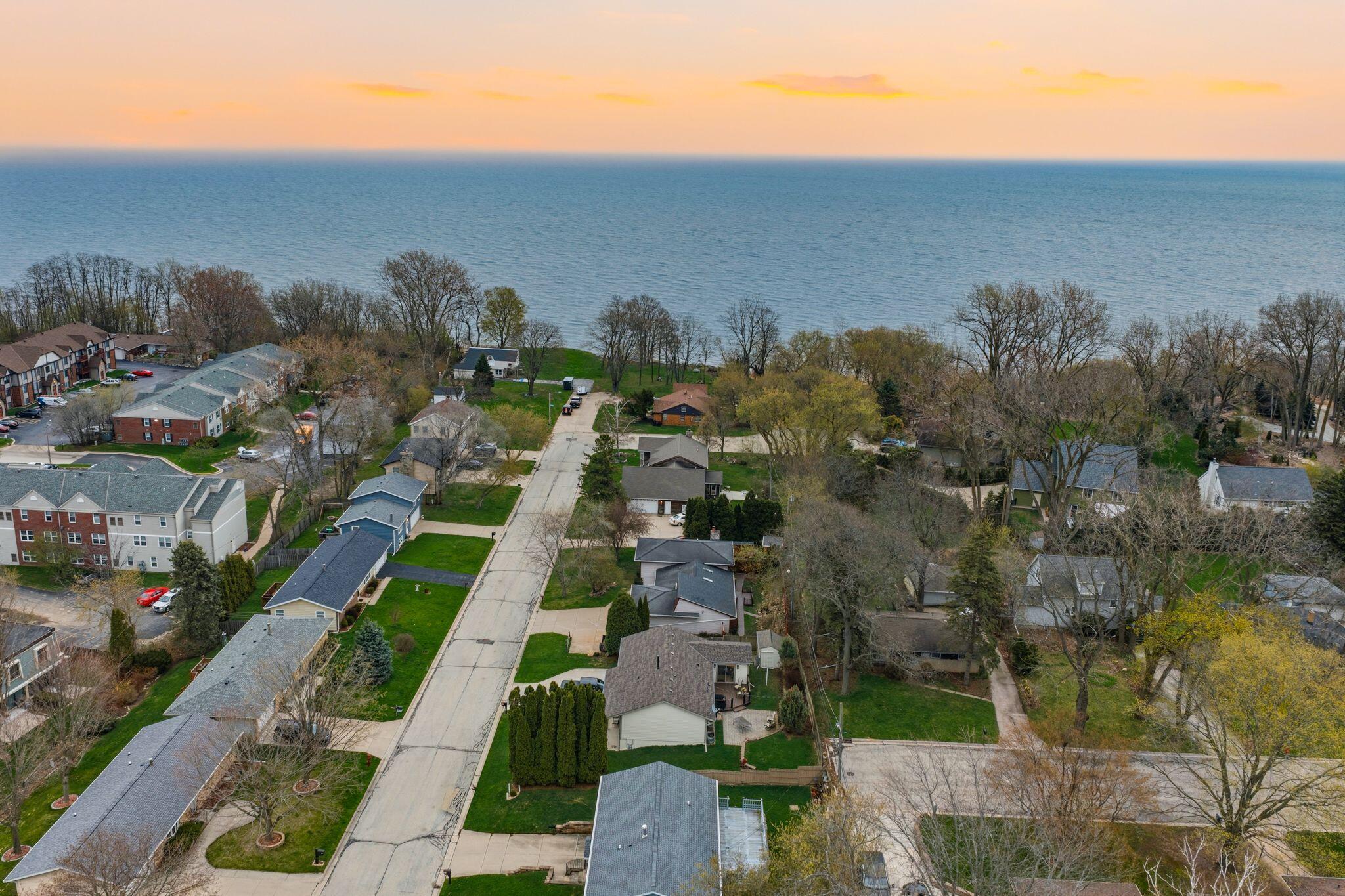 321 Lakeview Road South Milwaukee, WI 53172 - Photo 38 of 40 Lake Michigan - Drone