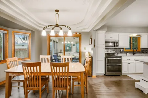 $399,900 | 321 Lakeview Road, South Milwaukee, WI 53172