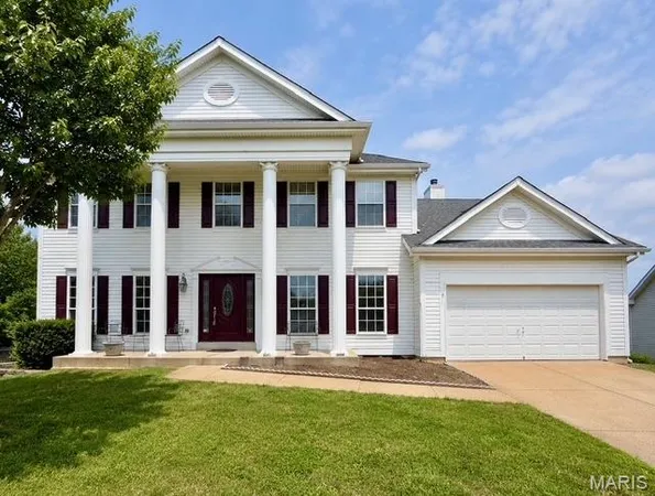 $499,900 | 813 Arlington Glen Drive, Fenton, MO 63026
