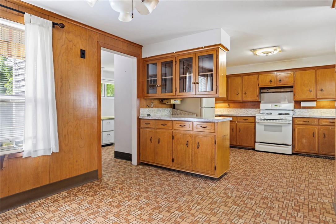 24 Magnolia Street Warwick, RI 02889 - Photo 15 of 46 Gallery Image 15