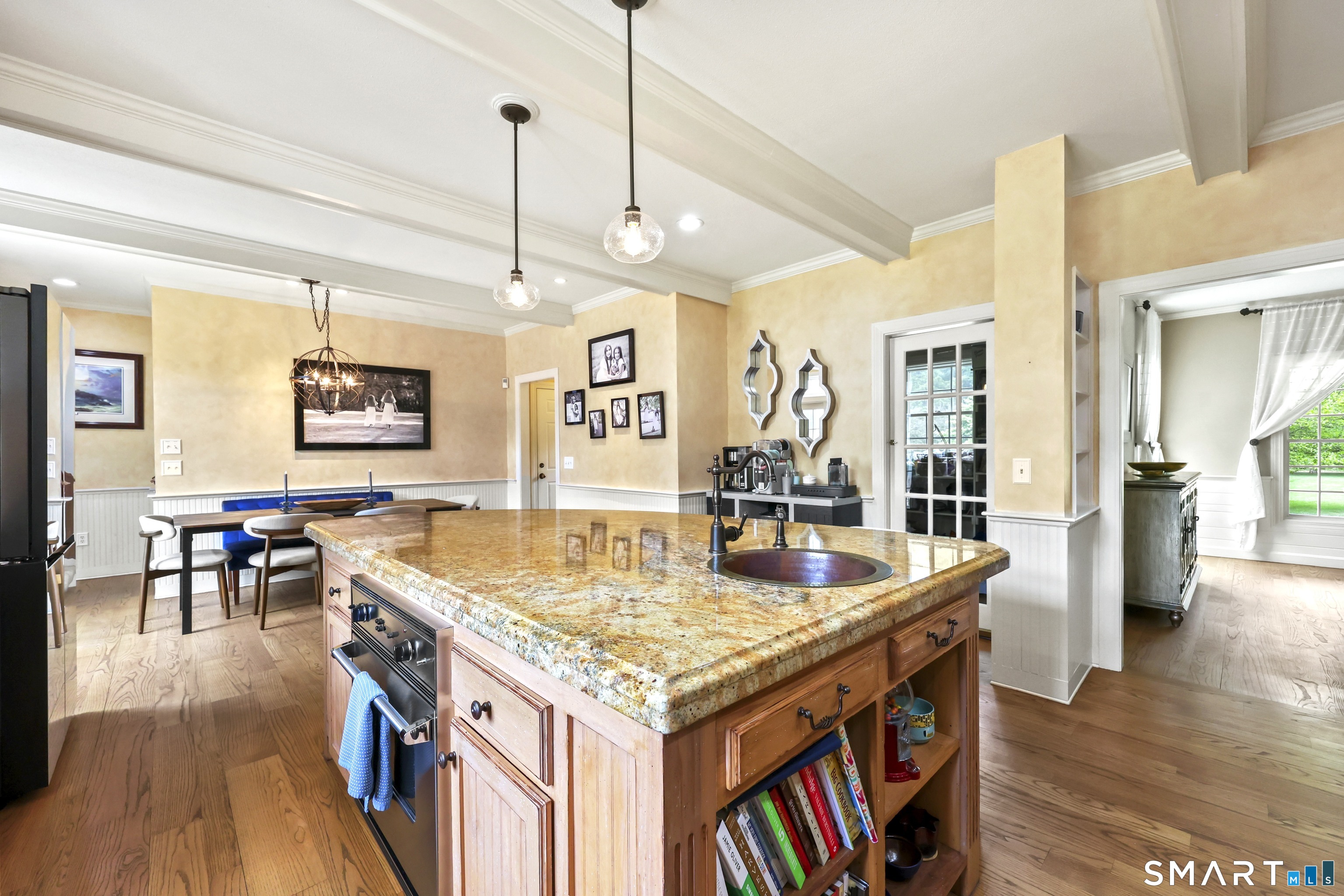 207 Great Pond Road Simsbury, CT 06070 - Photo 8 of 40