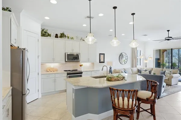 $599,000 | 10441 Crooked Creek Drive, Venice, FL 34293