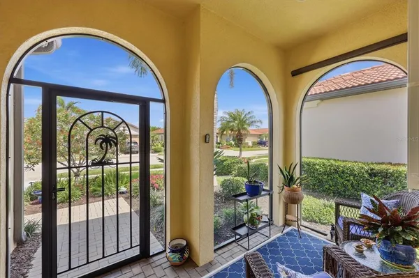 $599,000 | 10441 Crooked Creek Drive, Venice, FL 34293