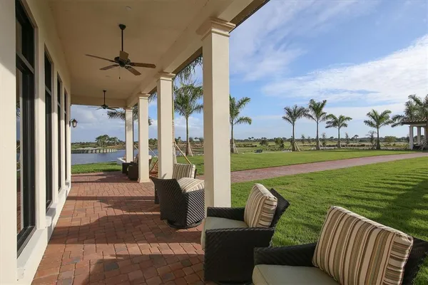 $599,000 | 10441 Crooked Creek Drive, Venice, FL 34293