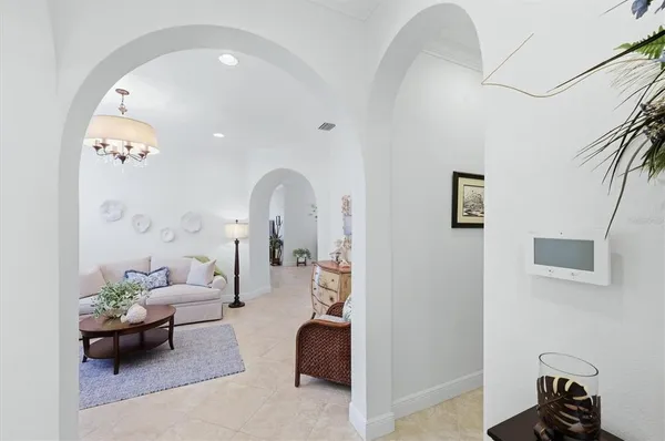 $599,000 | 10441 Crooked Creek Drive, Venice, FL 34293