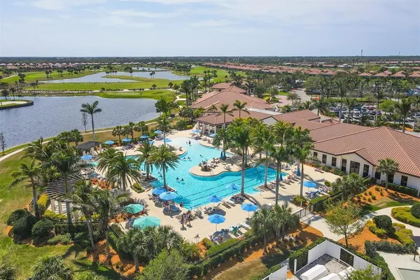 $599,000 | 10441 Crooked Creek Drive, Venice, FL 34293