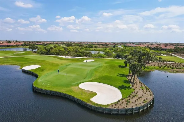 $599,000 | 10441 Crooked Creek Drive, Venice, FL 34293