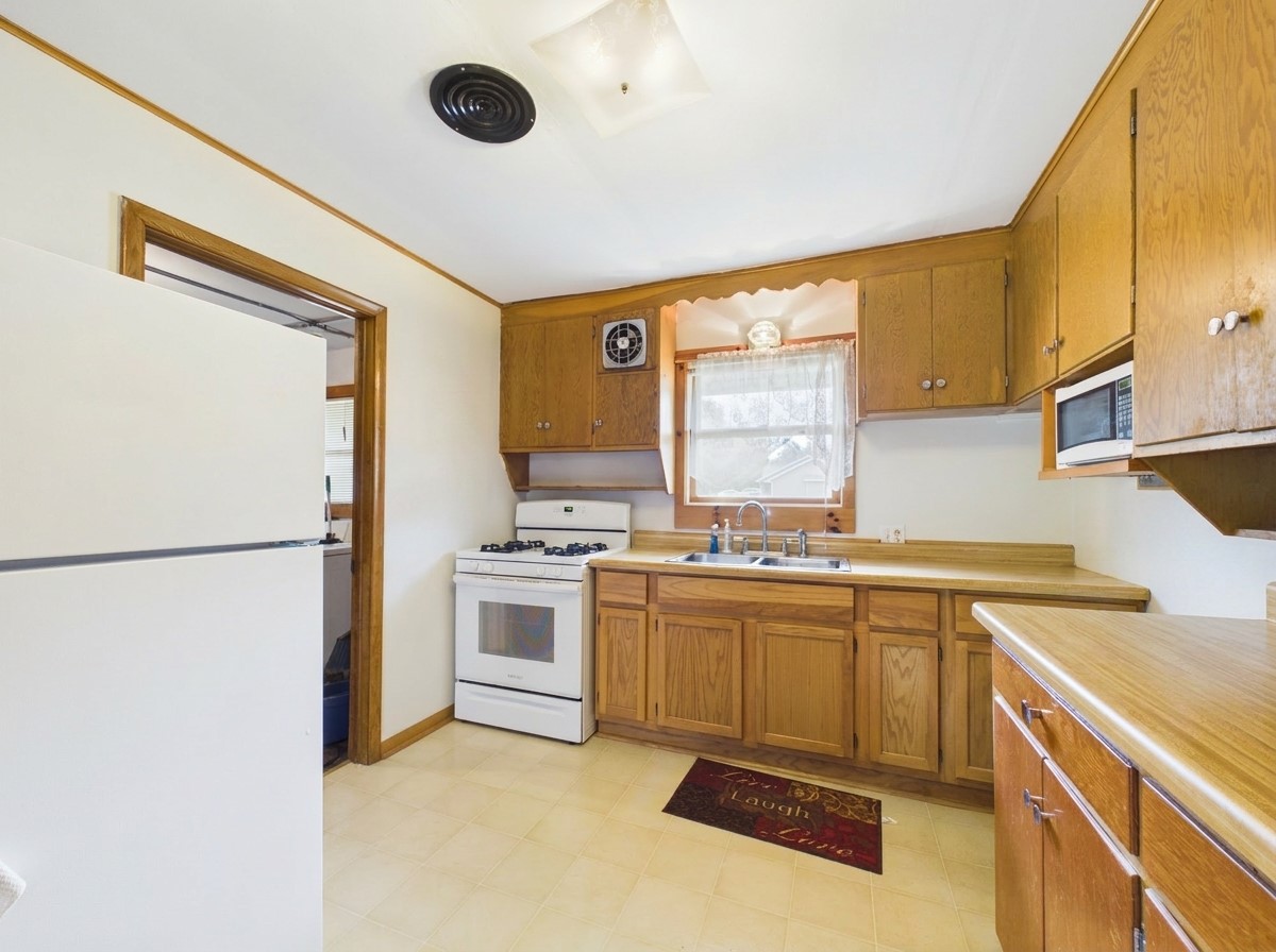 7659 Anderson Street Siren, WI 54872 - Photo 3 of 19