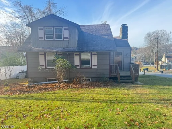 $379,000 | 13 Log Cabin Terrace, Sparta, NJ 07871