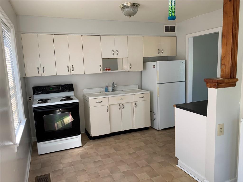 1861 Bauer Road Indianapolis, IN 46218 - Photo 11 of 40 Gallery Image 11